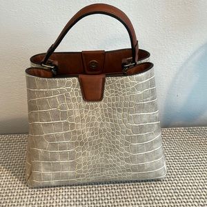 Gold slightly metallic, Versona handbag